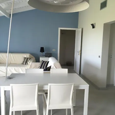 Bianca Villa Stintino